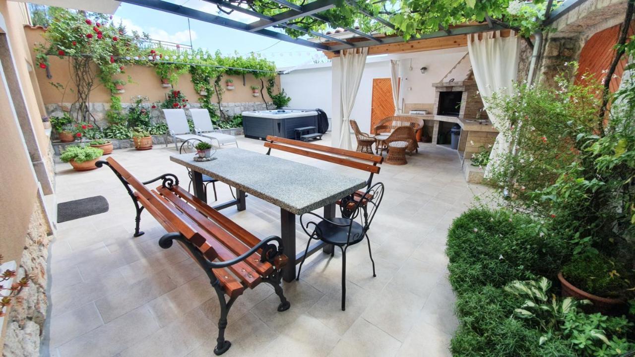 Barac Rural Holiday Home Grizane-Belgrad Exterior photo